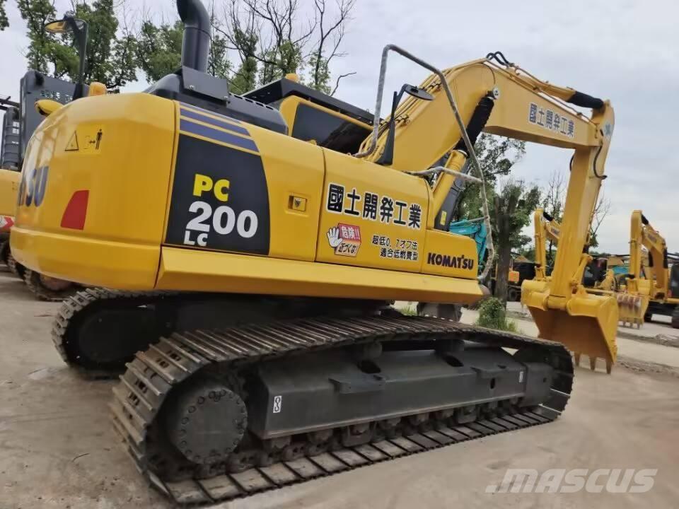 Komatsu PC 200-8 Raupenbagger