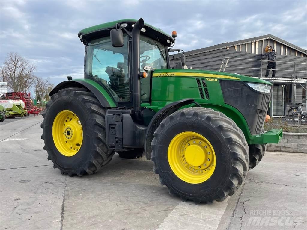John Deere 7230 R Traktoren