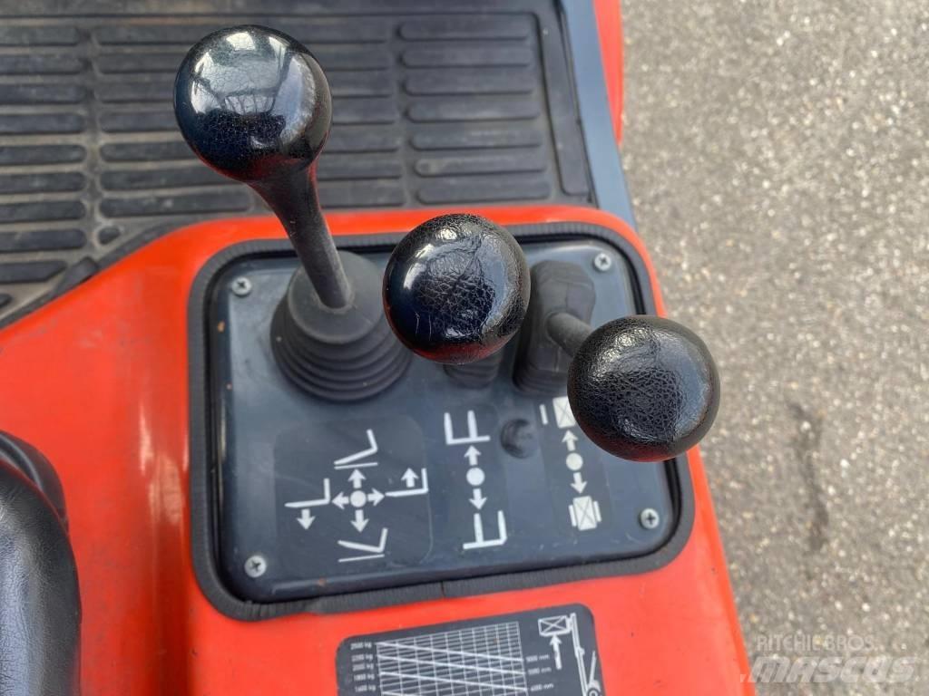 Linde H25T Gas Stapler