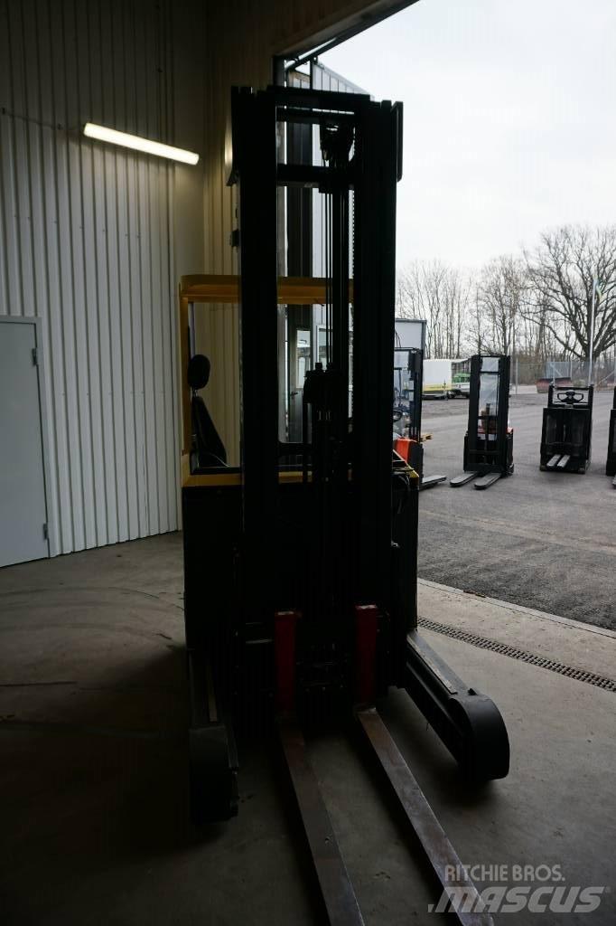 Hyster R1.4 Schubmaststapler