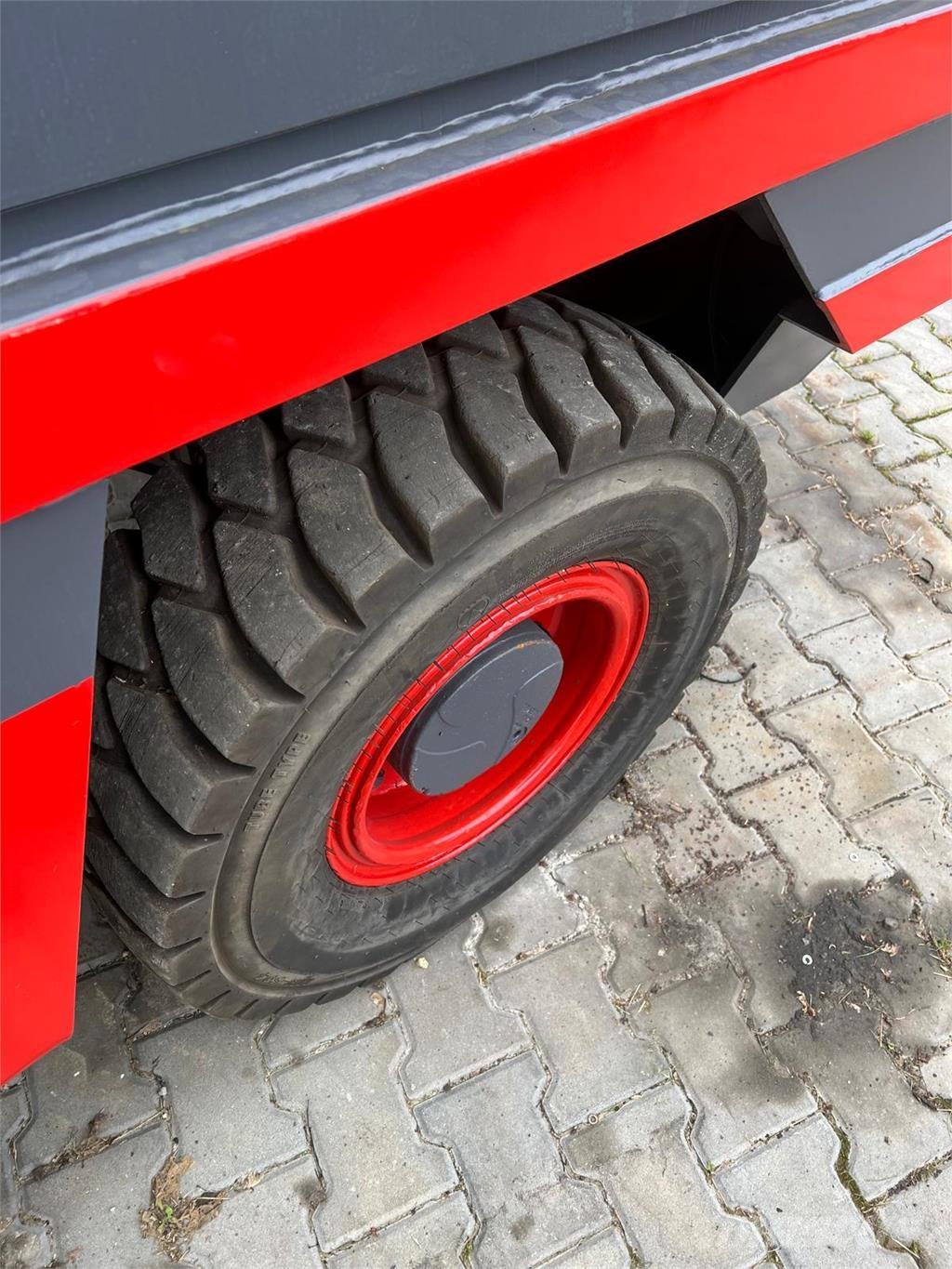 Linde S50D Seitenstapler