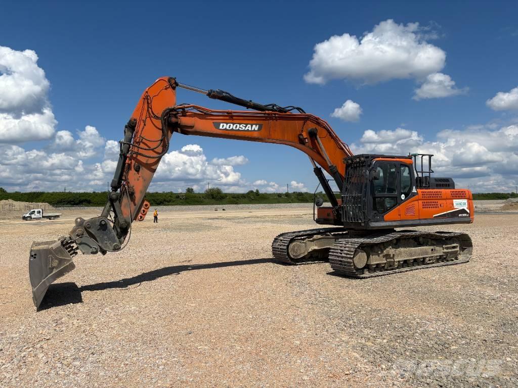 Doosan DX 300 LC-5 Raupenbagger