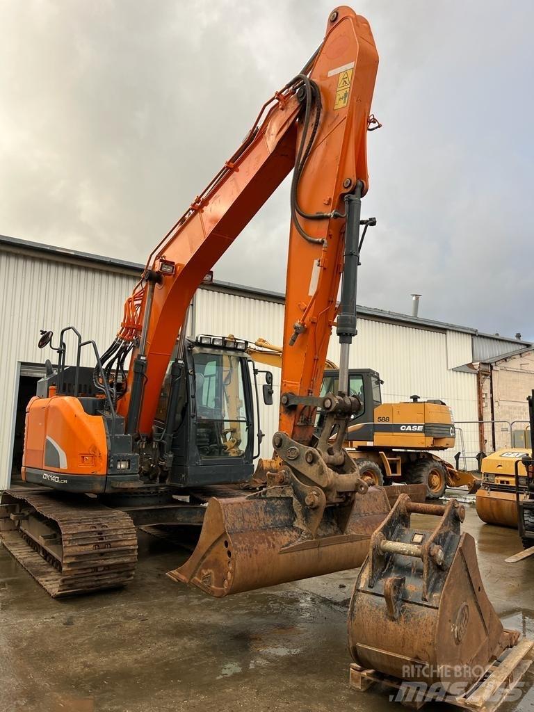 Doosan DX140 LCR Raupenbagger