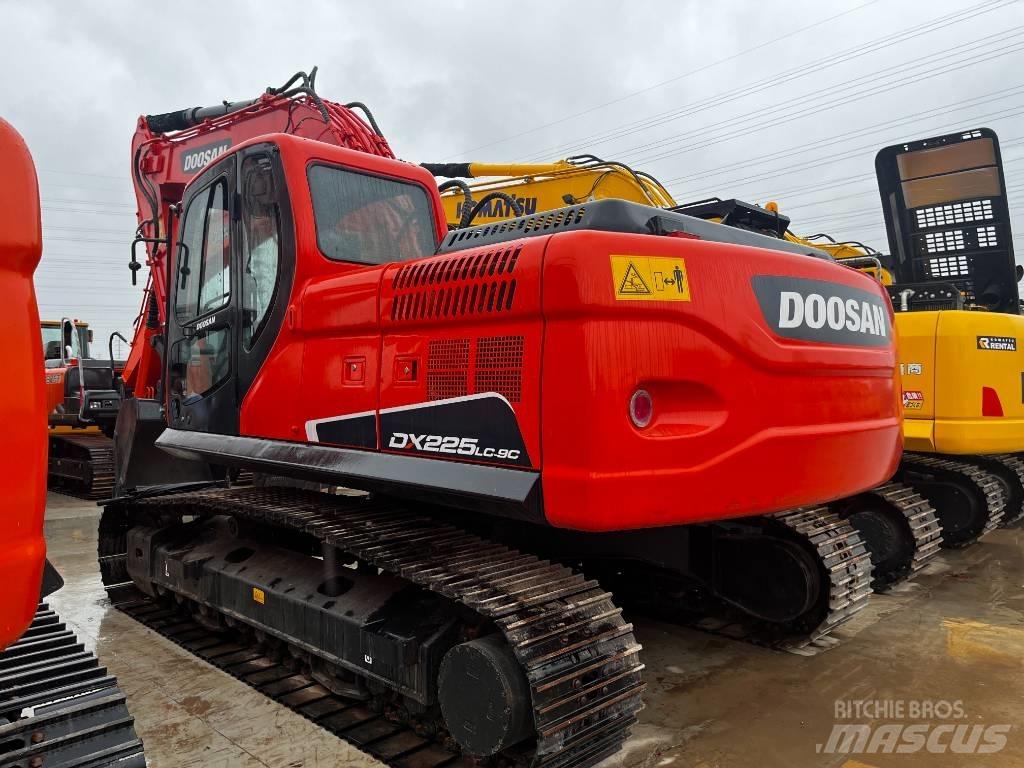 Doosan DX 225 LC-9 Raupenbagger