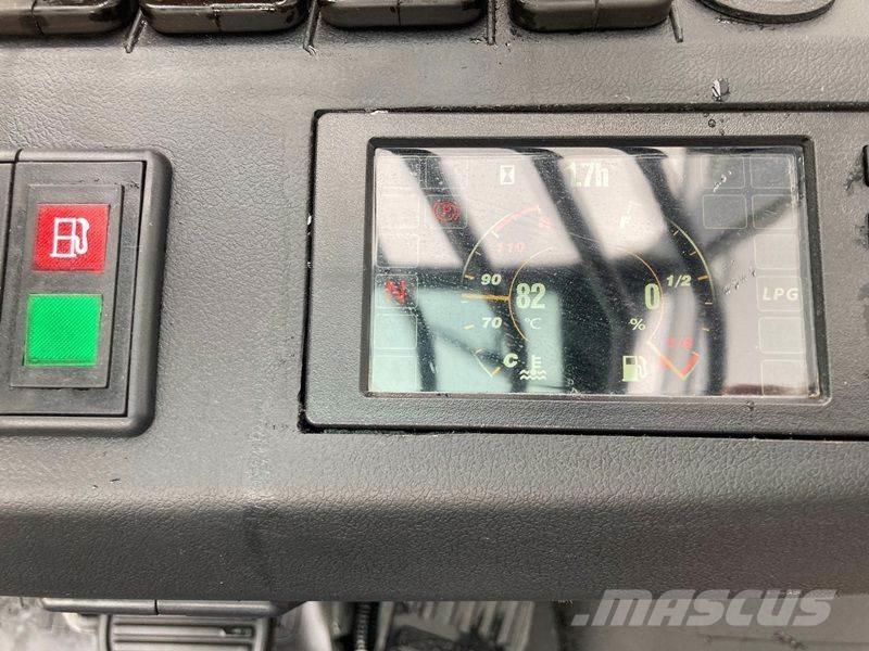 Manitou MI25 G Gas Stapler