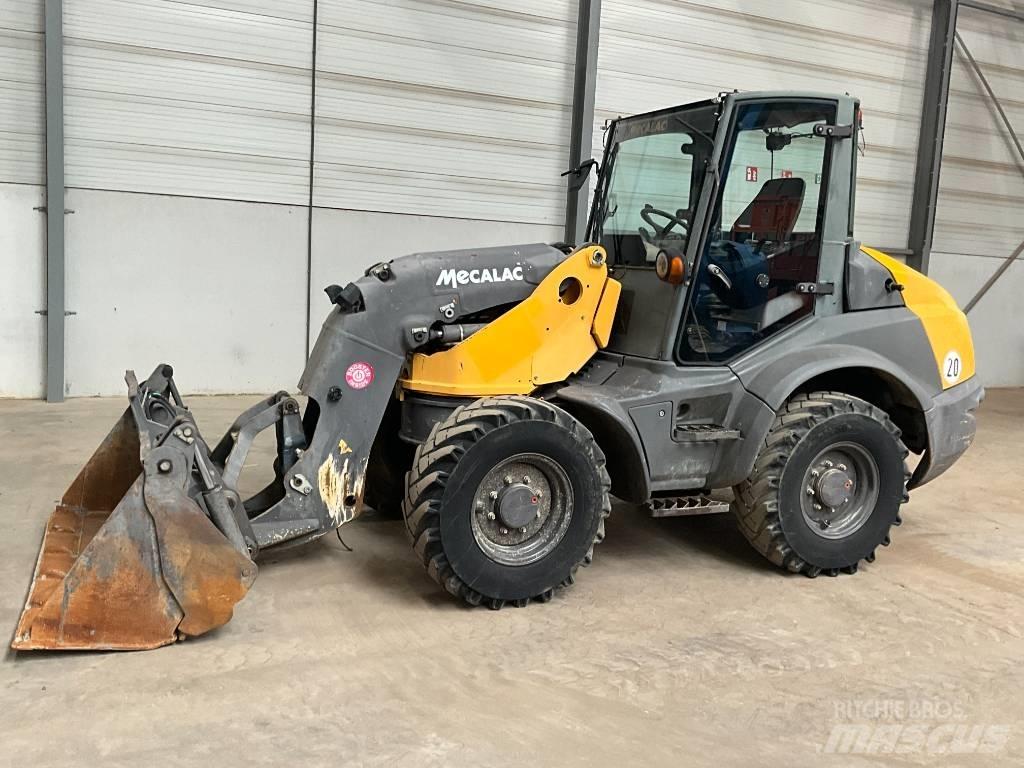 Mecalac AS 700 Radlader