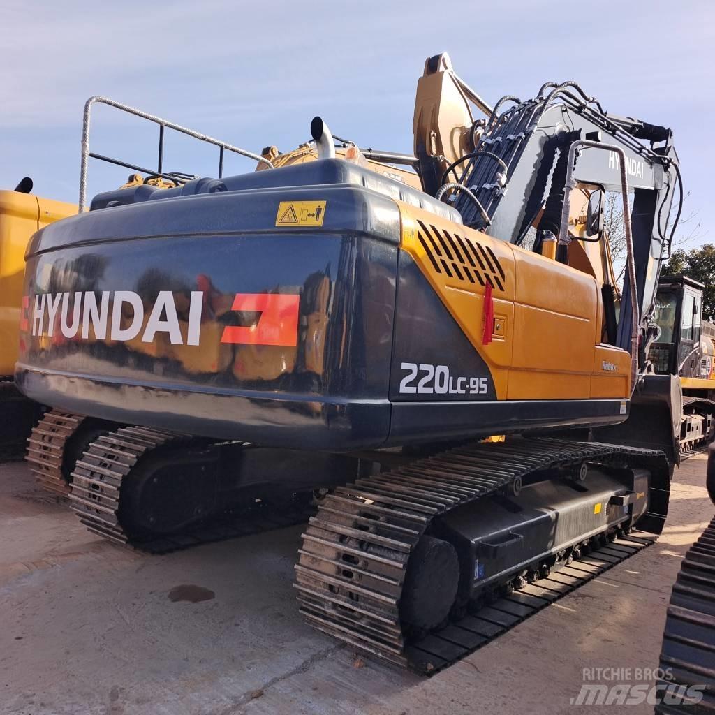 Hyundai 220LC -9S Raupenbagger