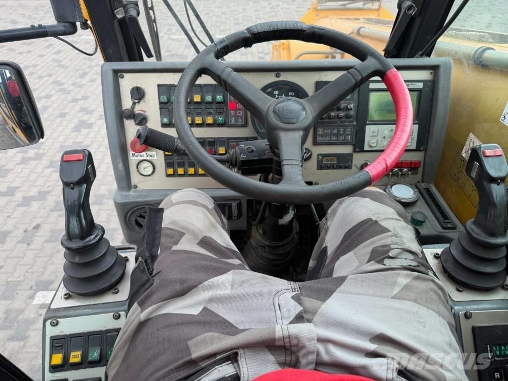 Demag AC 40-1 City All-Terrain-Krane