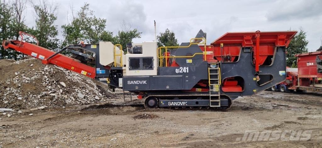 Sandvik QJ 241 Mobile Brecher