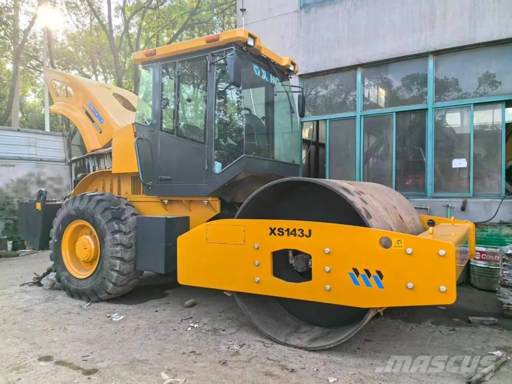 XCMG XS 142 J Walzenzüge