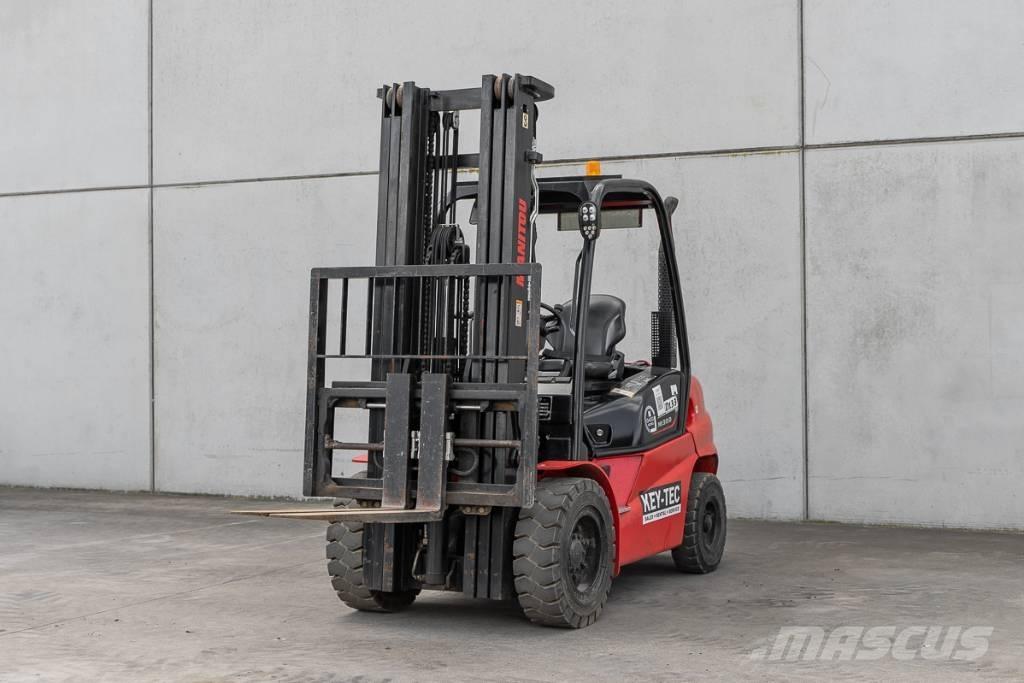 Manitou MI 30 D Diesel Stapler