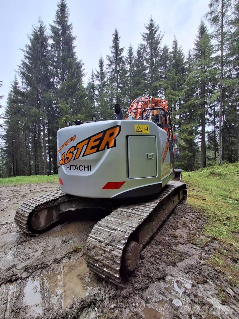 Hitachi ZX 225 US LC Raupenbagger