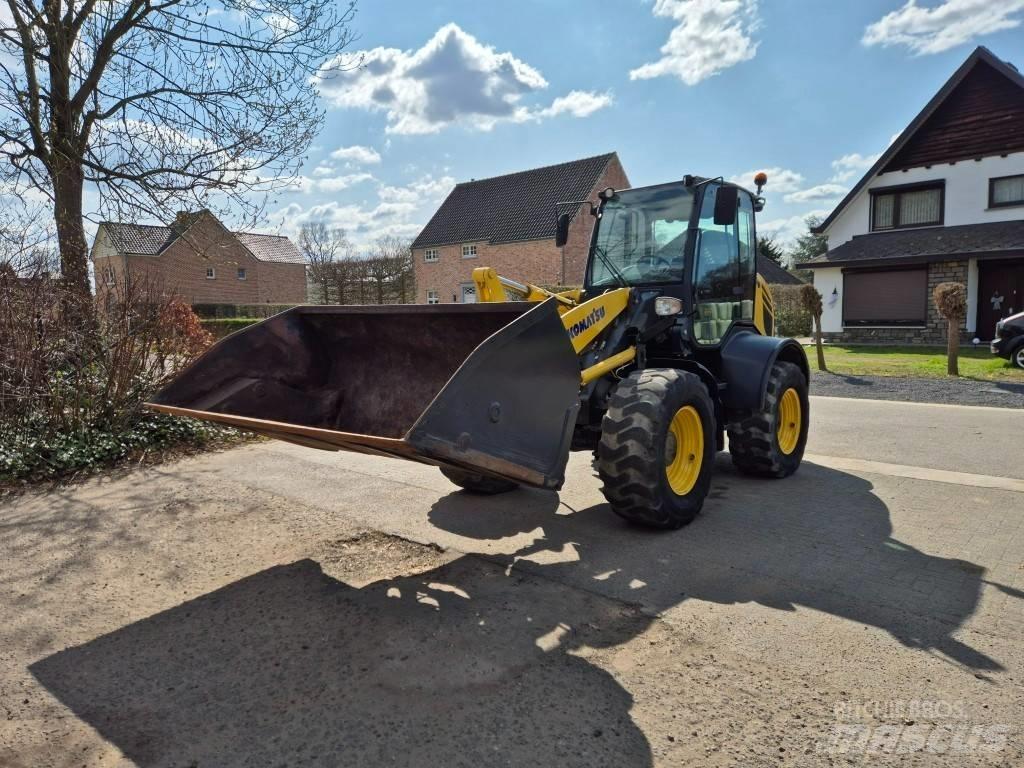 Komatsu WA100M-7 Radlader