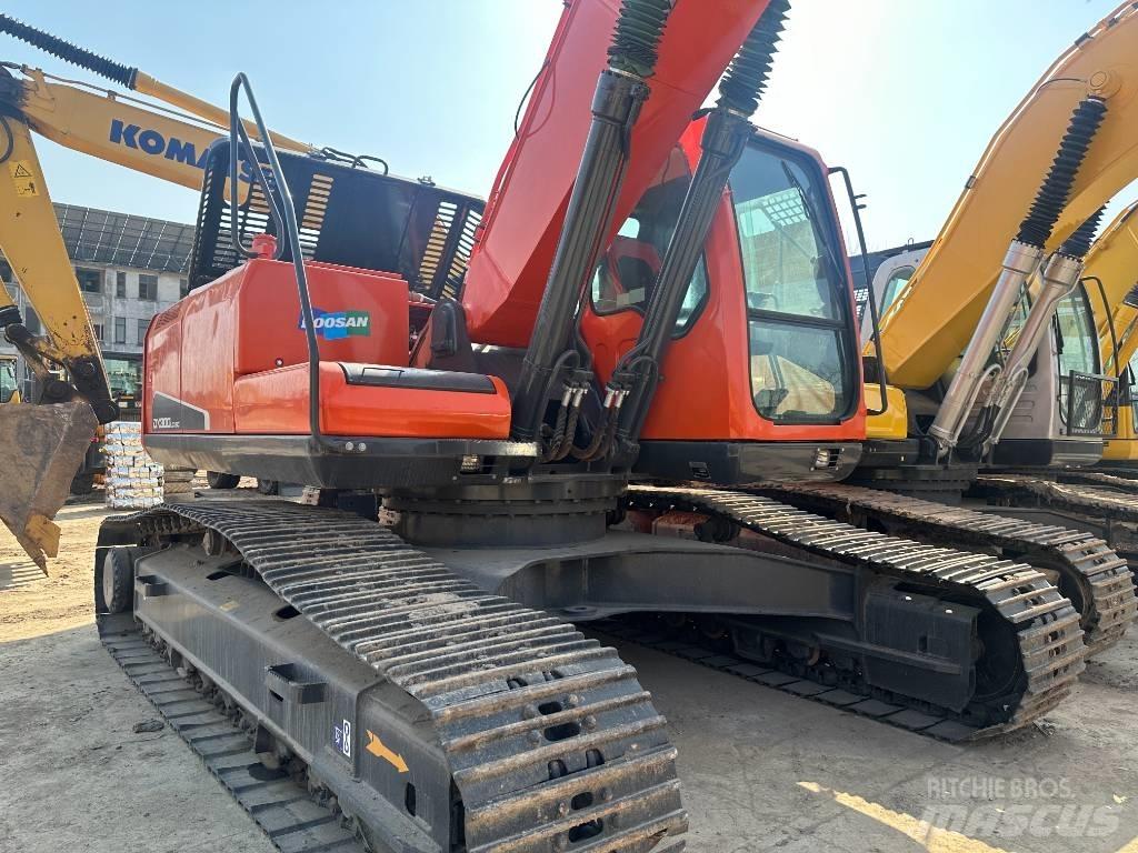 Doosan DX 300LC-9C Raupenbagger