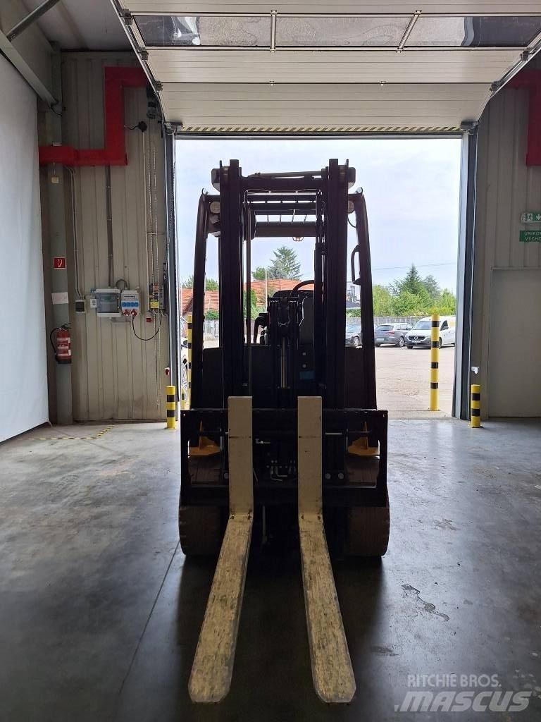 Yale ERP 30 VL Elektro Stapler