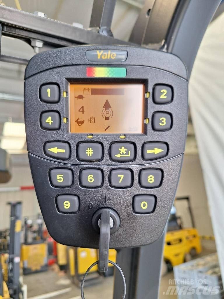Yale ERP 30 VL Elektro Stapler