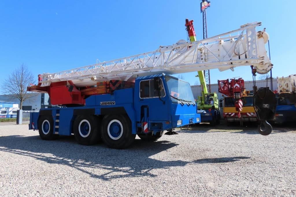Liebherr LTM 1050-1 All-Terrain-Krane