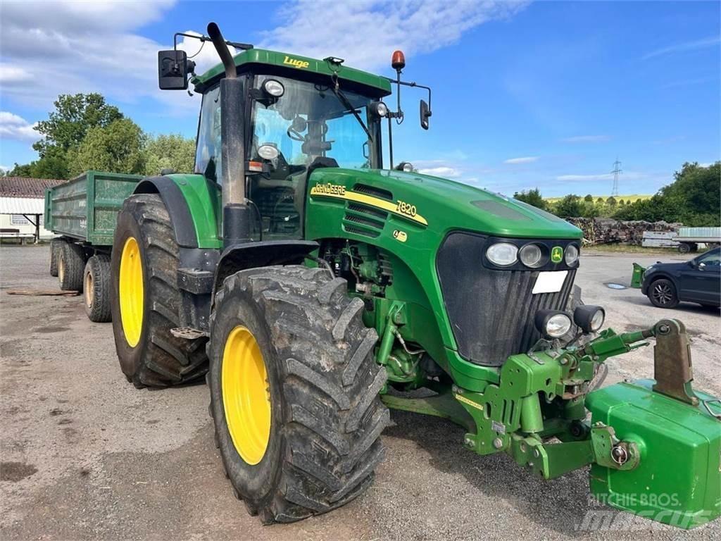 John Deere 7820 Traktoren