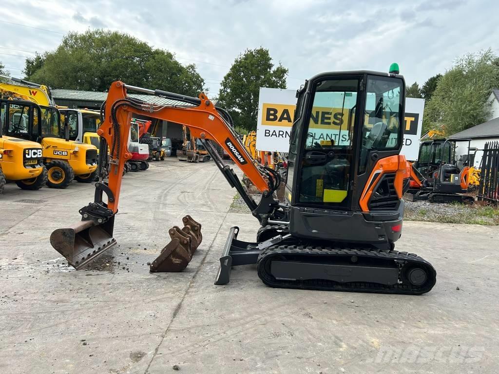 Doosan DX 27 Z Minibagger < 7t