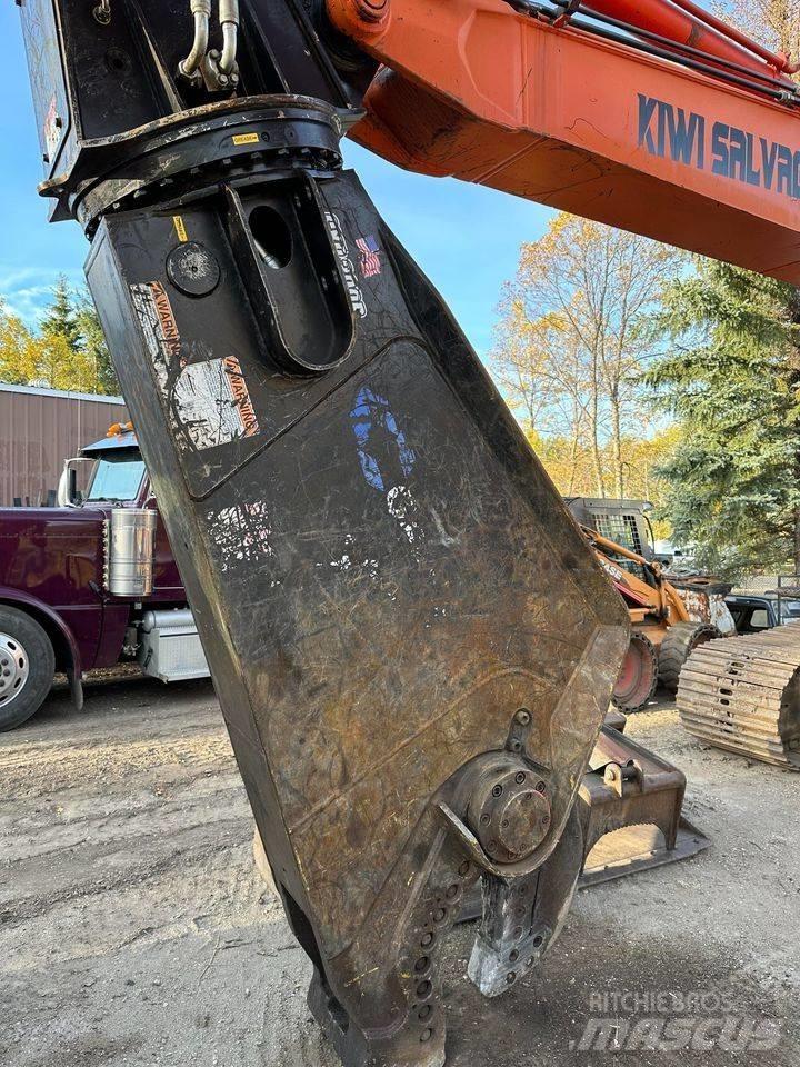 Hitachi EX 200 Abrissbagger