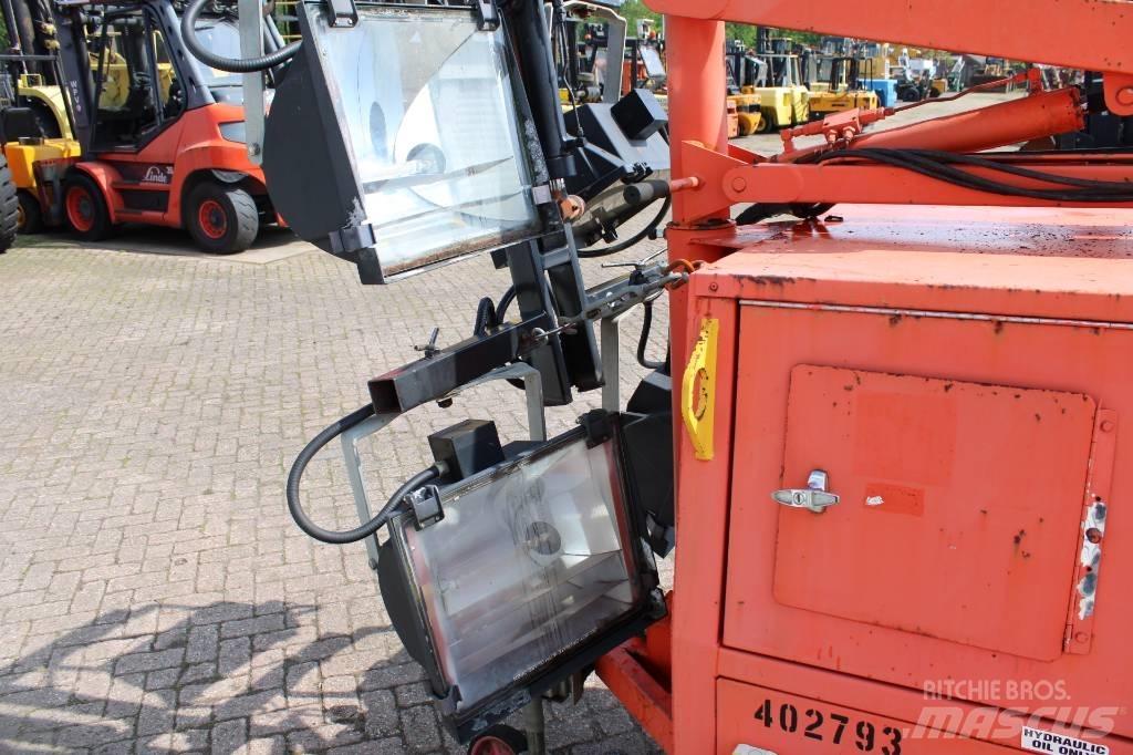 JLG 6308 AN Lichtmasten