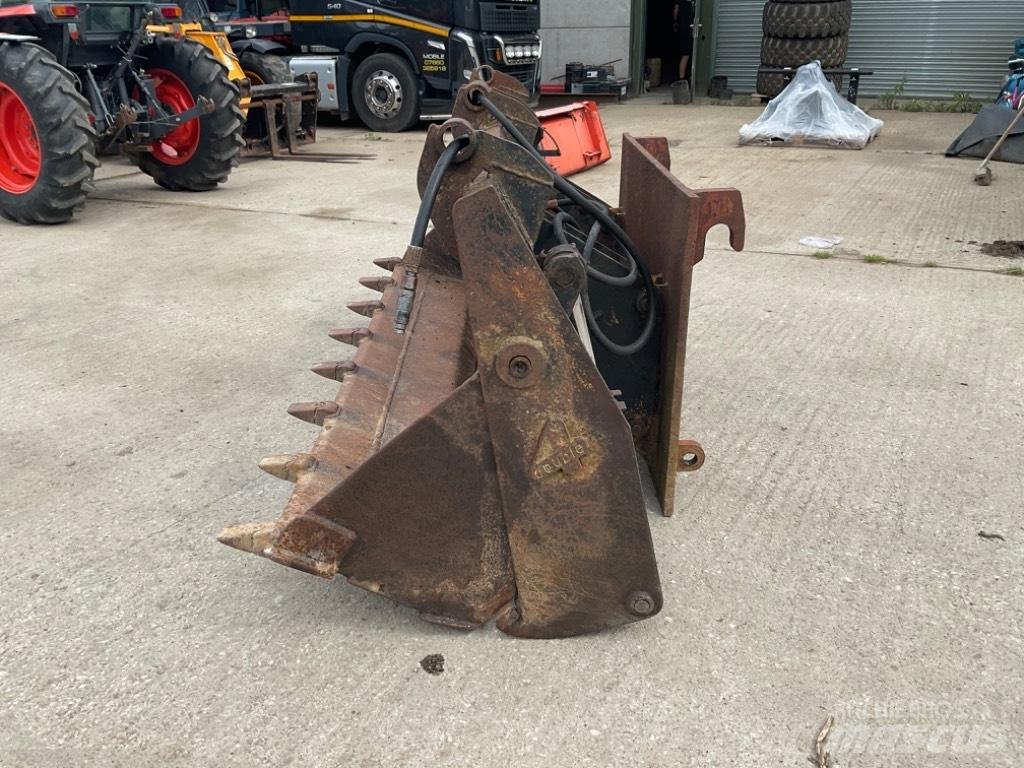 JCB 4 IN 1 BUCKET Schaufeln