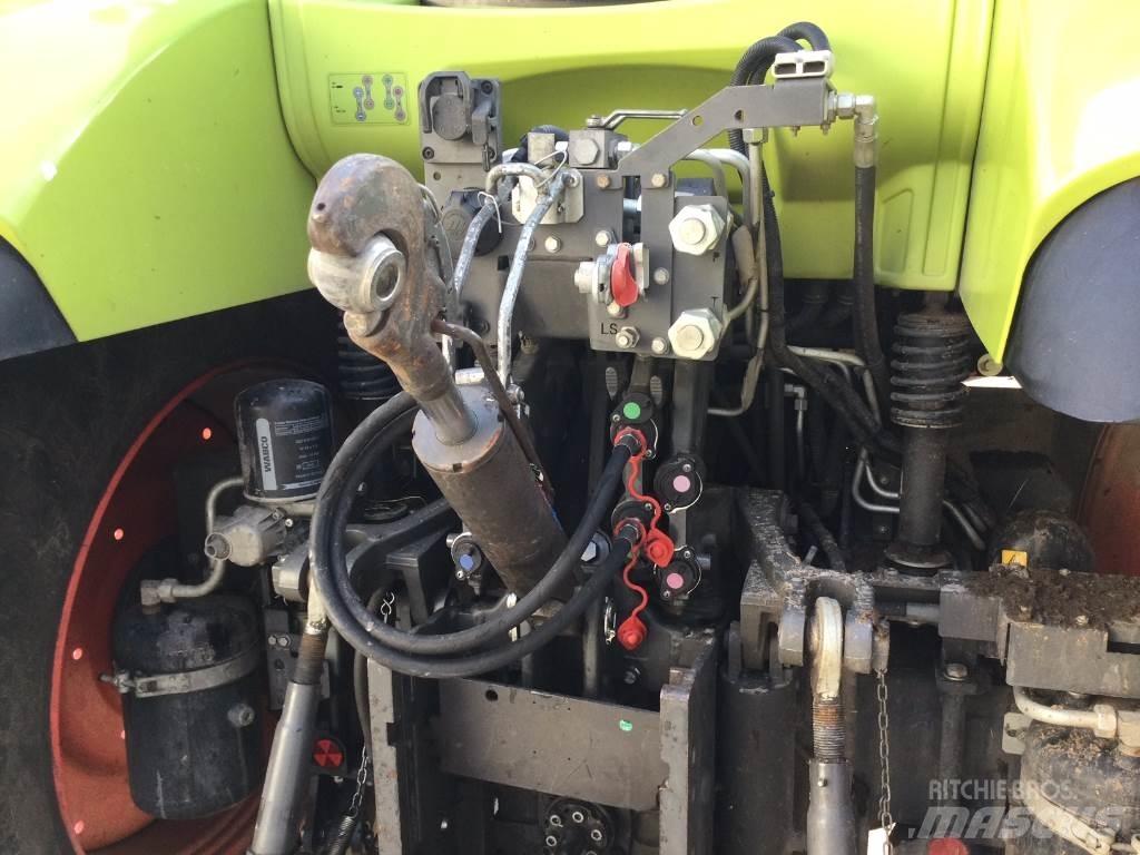 CLAAS ARION 550 Traktoren