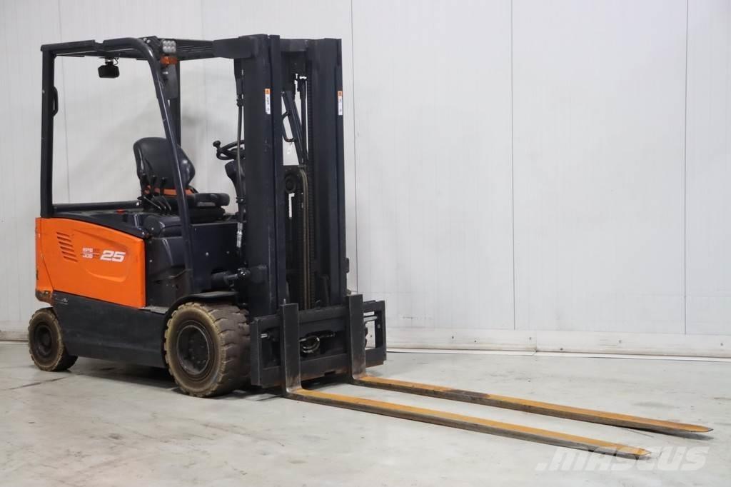 Doosan B25X-7 Elektro Stapler