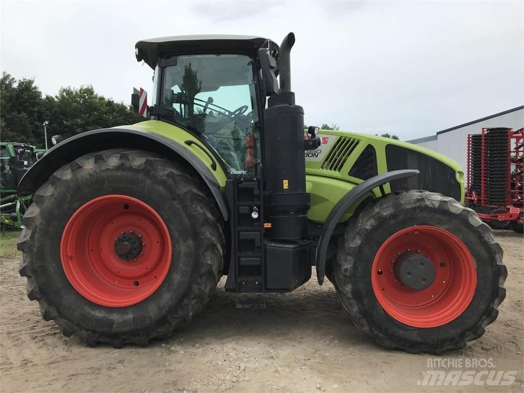 CLAAS Axion 950 Traktoren