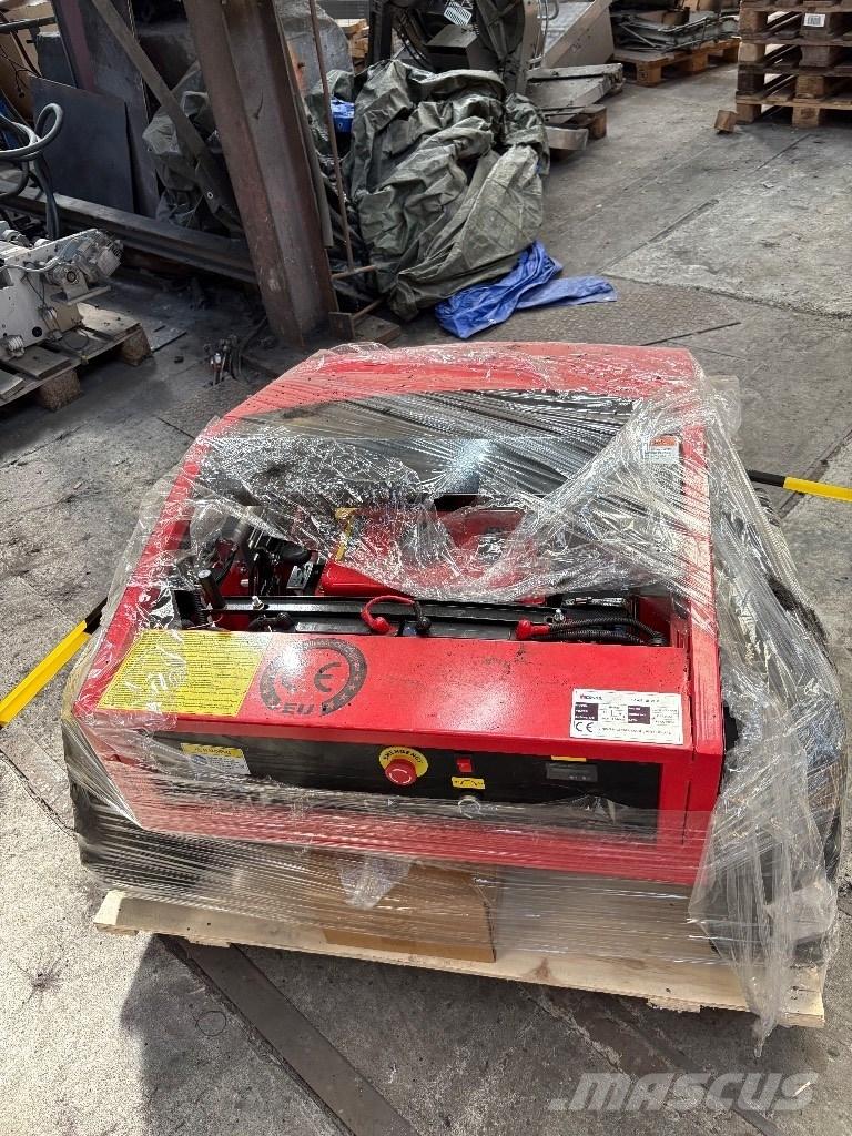 Nicolas HB800 Gezogene und selbstfahrende Mäher