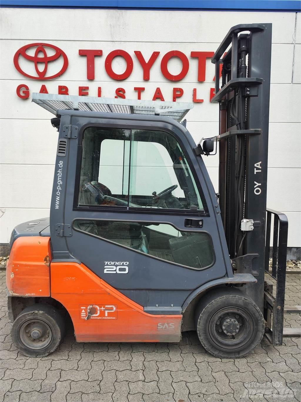 Toyota 02-8FDF20 Diesel Stapler