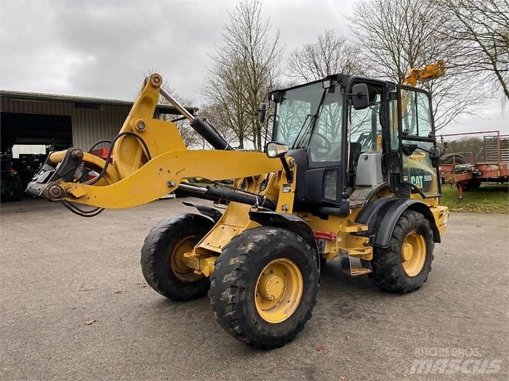 CAT 908M Radlader