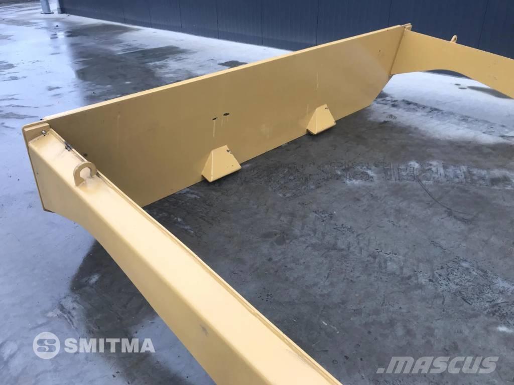 CAT 735- B1N Heckklappe