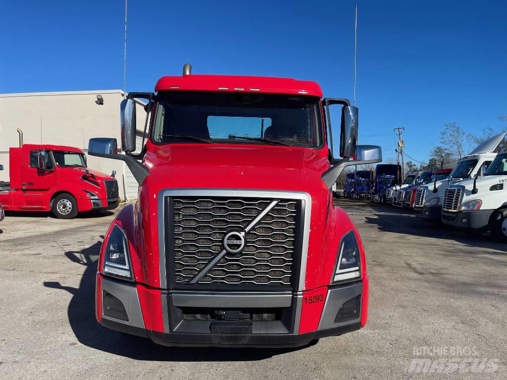Volvo VNL64T300 Sattelzugmaschinen