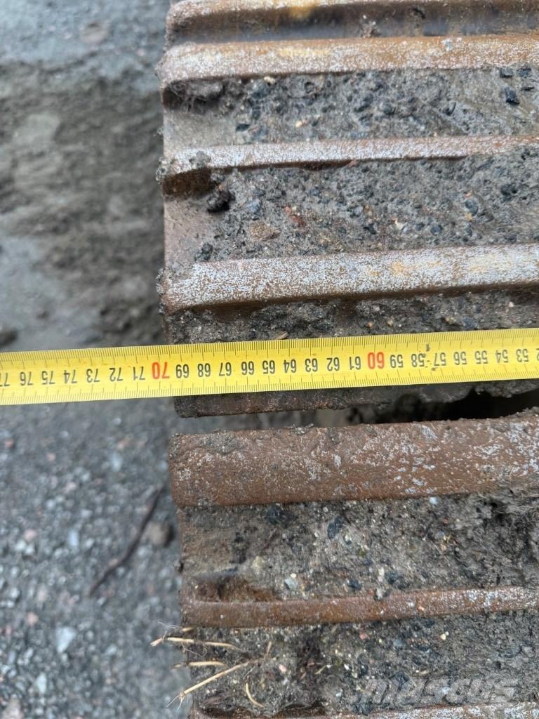 Hitachi ZX 225 USR-3 Raupenbagger