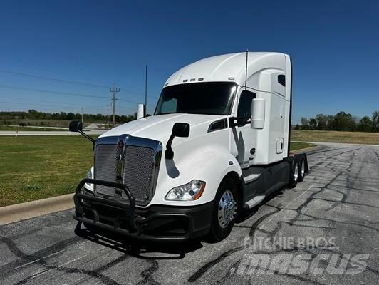 Kenworth T 680 Sattelzugmaschinen