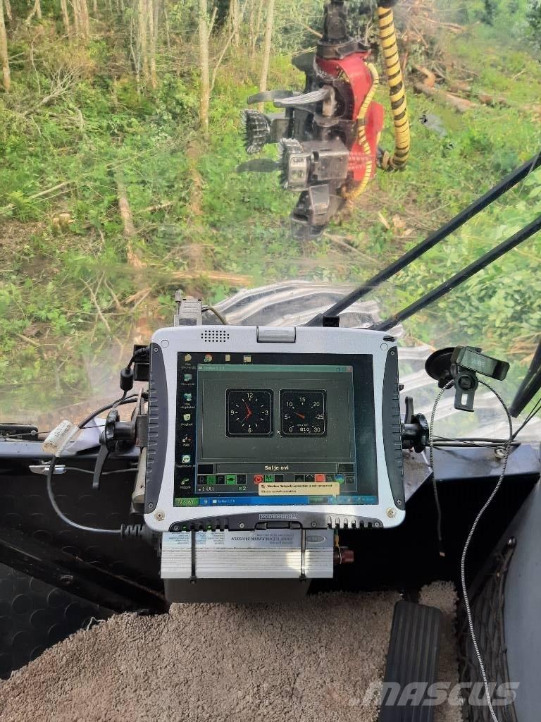 Valmet 921 classik Harvester