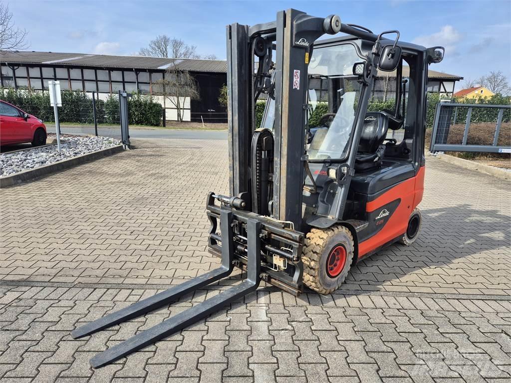 Linde E25 Elektro Stapler