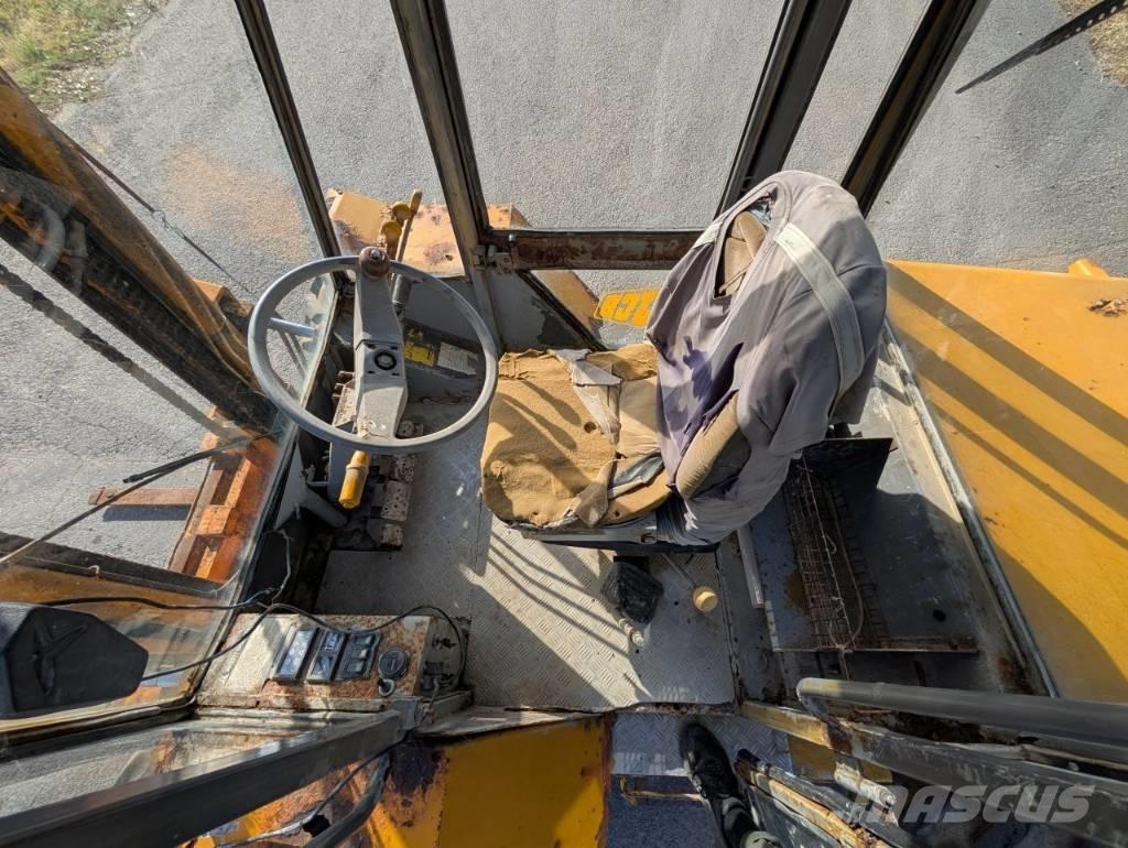 JCB 930 Geländestapler