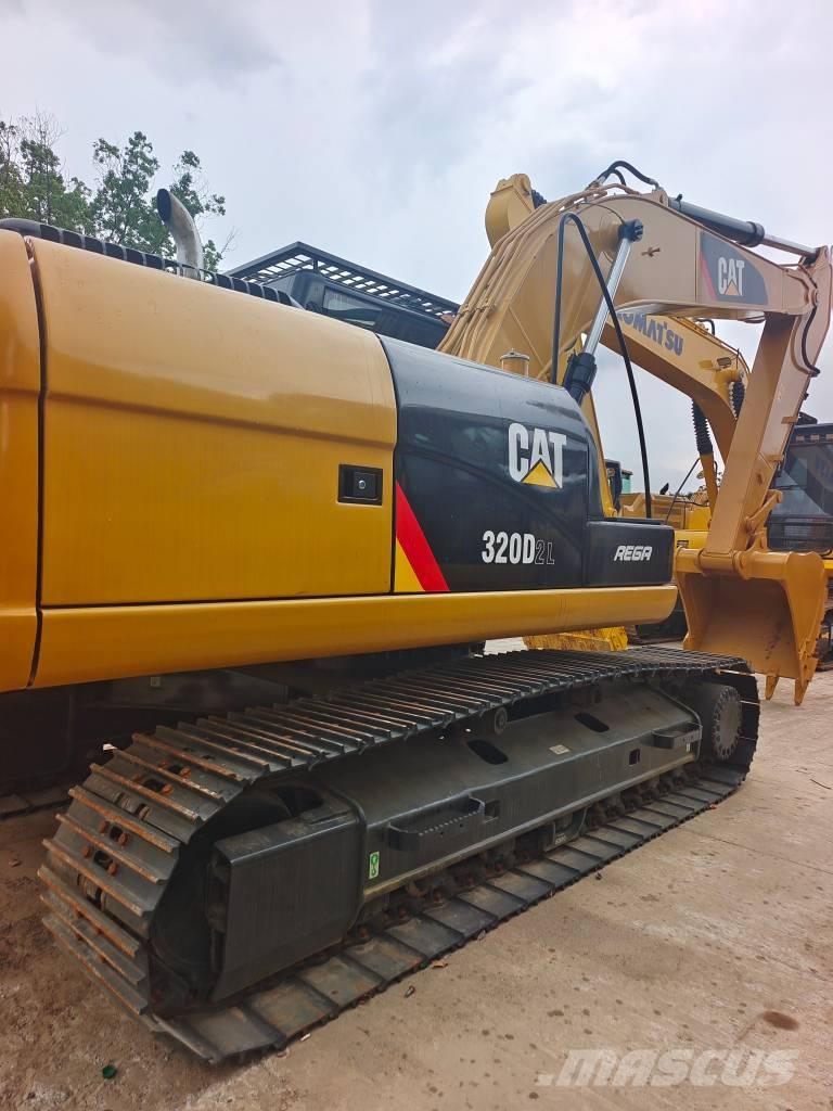 CAT 320 D2L Raupenbagger