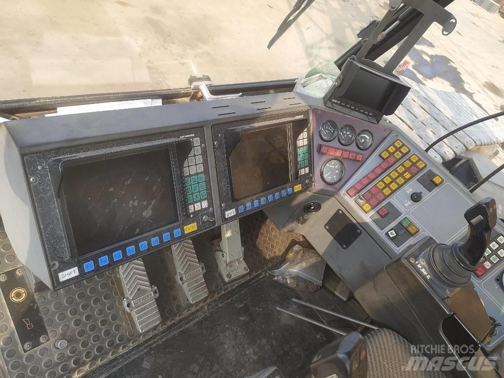 Liebherr LR 1400-2 Raupenkrane