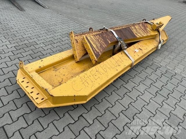 CAT 745 TAIL GATE Dumper - Knickgelenk