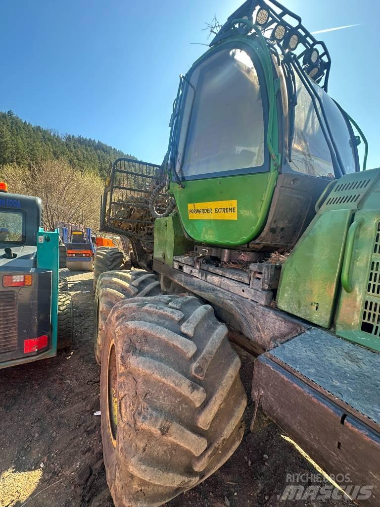 John Deere 810 E Forwarder