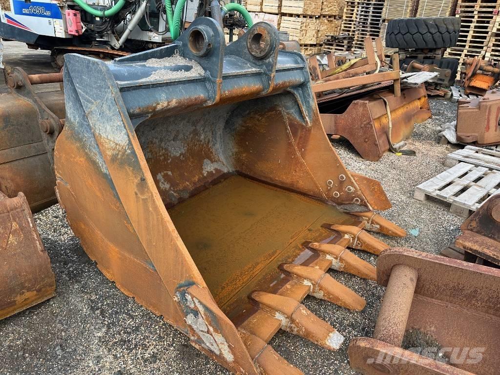 Hyundai HX 380 L Raupenbagger