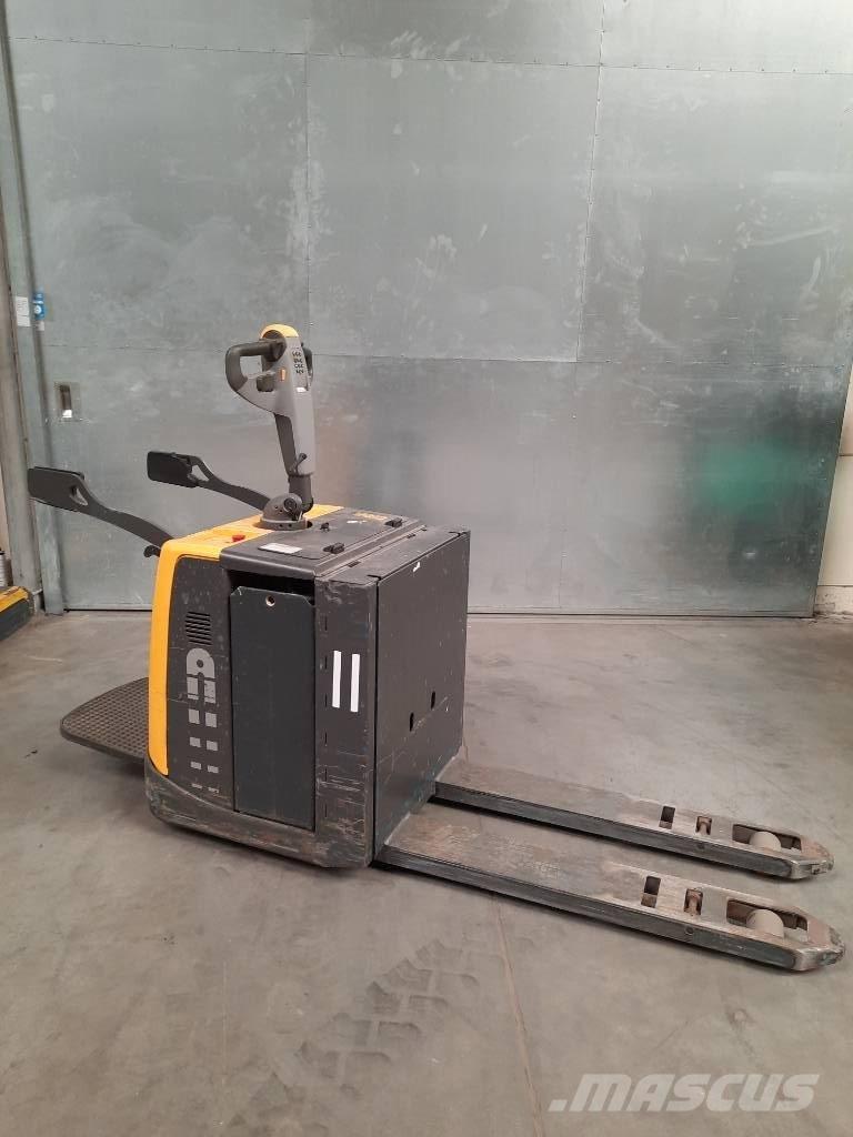 UniCarriers PMR200P Gabelstapler mit Fahrerstand