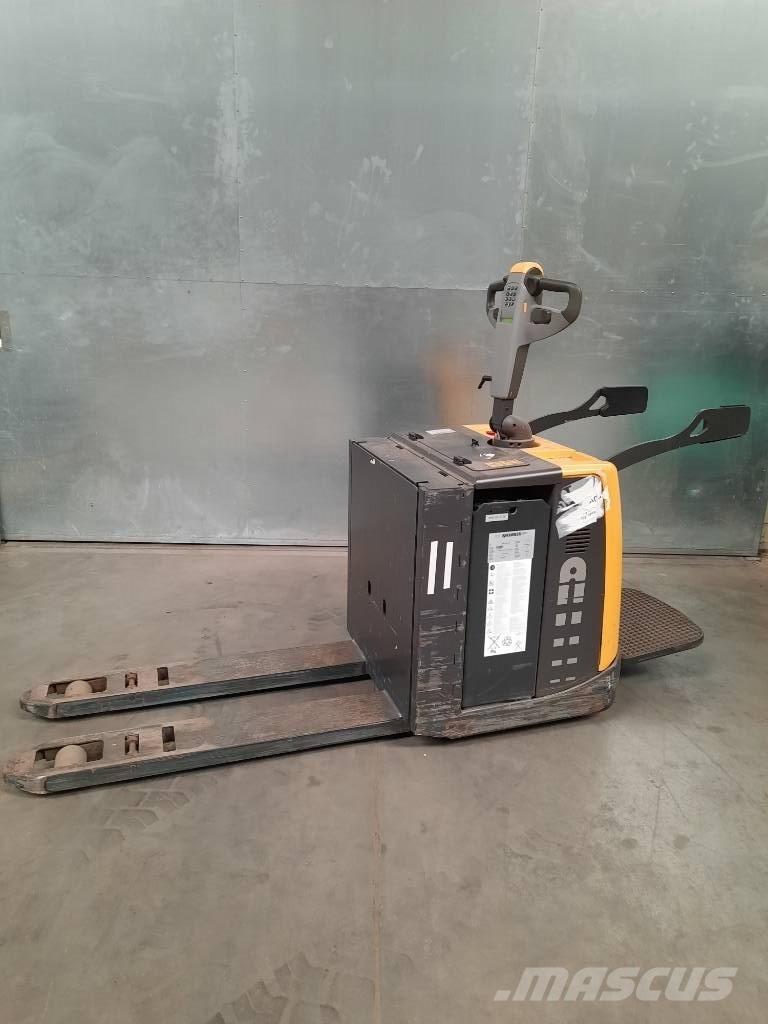 UniCarriers PMR200P Gabelstapler mit Fahrerstand