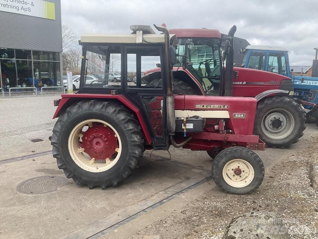 IH 624 Traktoren