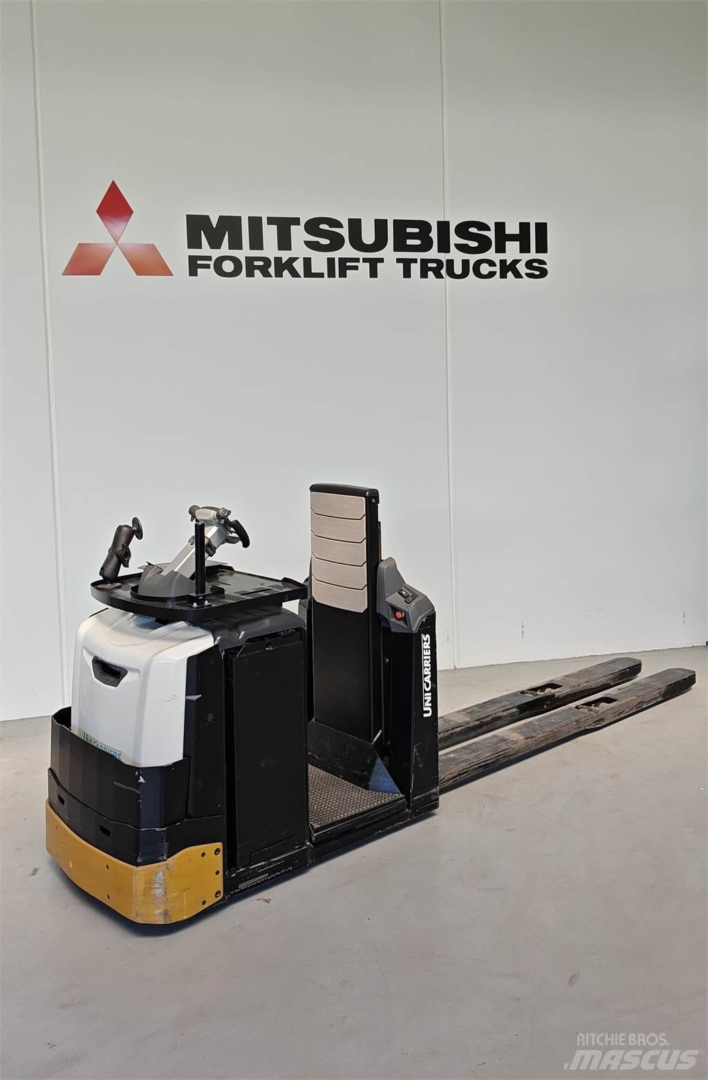 UniCarriers OLH250 Niederhub-Kommissionierer
