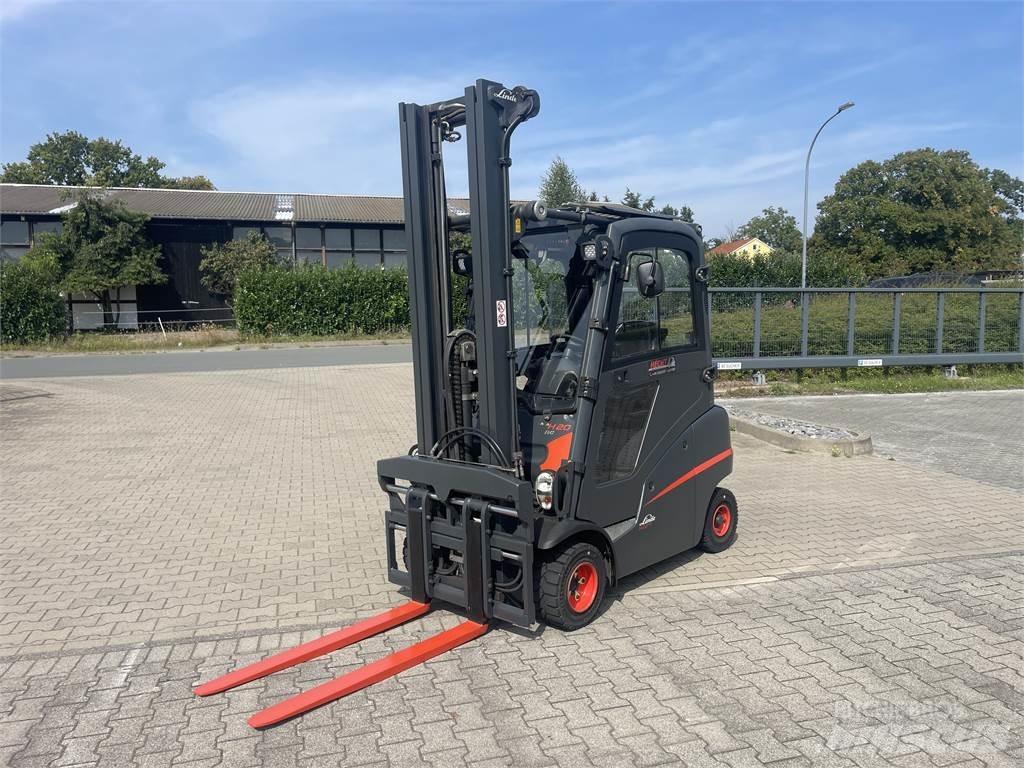 Linde H20T Gas Stapler