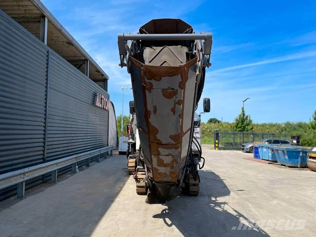 Wirtgen W 100 CFI Asphaltfräsen